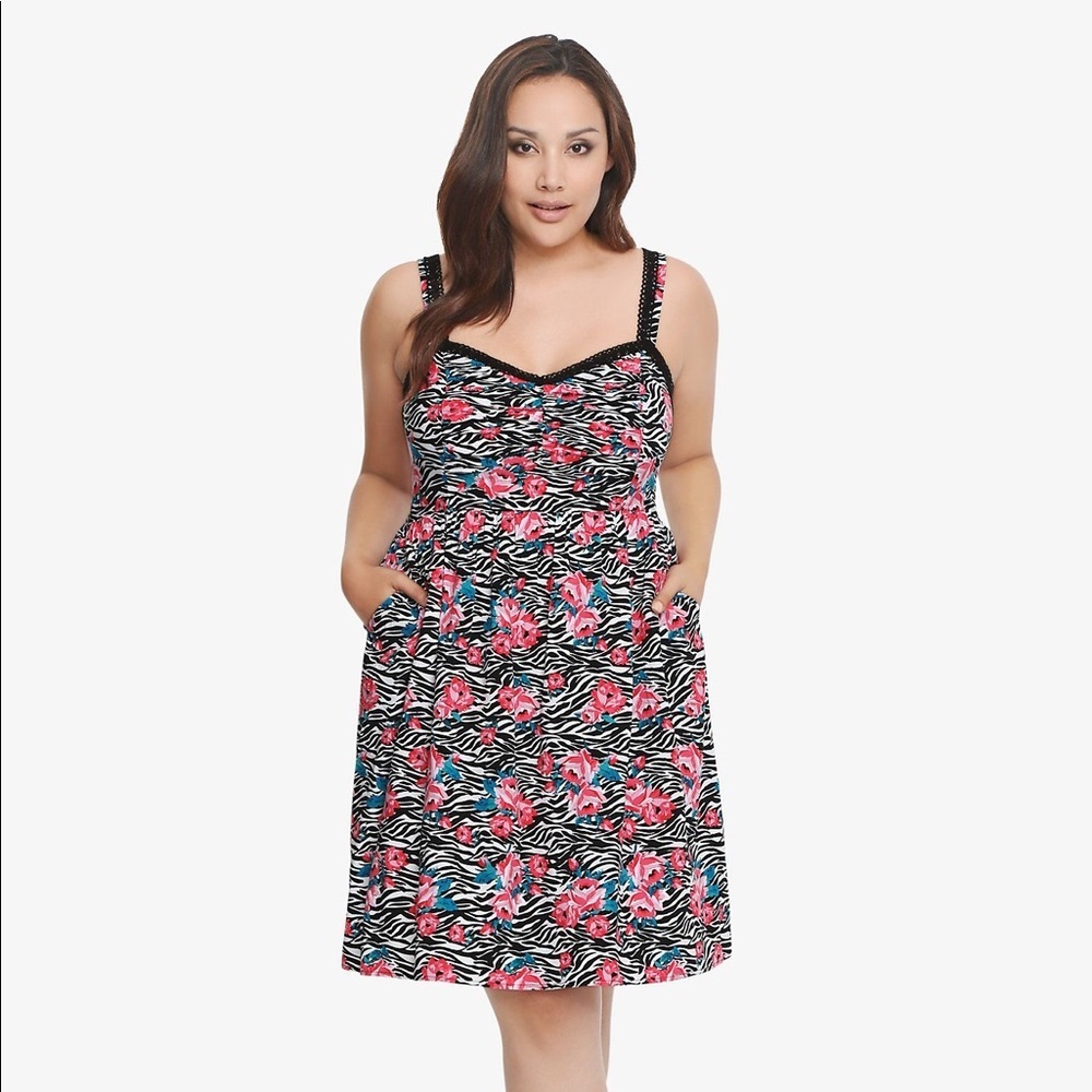 Torrid Floral Animal Print Dress Size 4X Floral